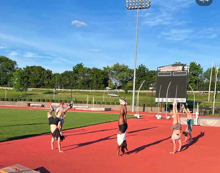 Pole vault training at Elevate 1